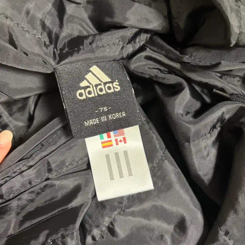 [SOLD OUT] 아디다스 우븐 트랙팬츠