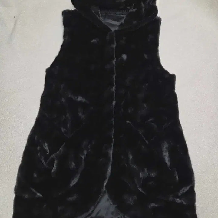 [BUNJANG] Black Mink Hooded Vest / 블랙 후드 밍크 베스트 조끼