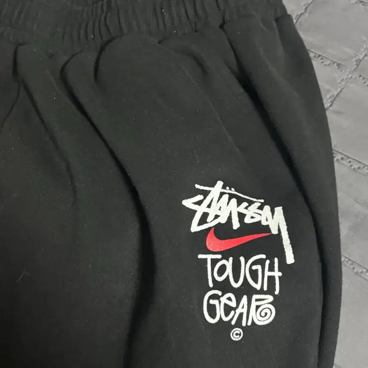 [BUNJANG] Stussy x Nike Black Crewneck Sweatshirt Set / 스투시&amp;나이키 (나투시) 맨투맨 상하의세트