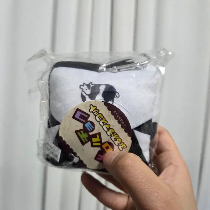 [BUNJANG] Anime Goods Assortment: Figures, Dolls, Keyrings, Straps, Tirol Choco / 만화 일본 애니 굿즈 피규어 인형 굿즈 과자 키링 스트랩 티롤초코