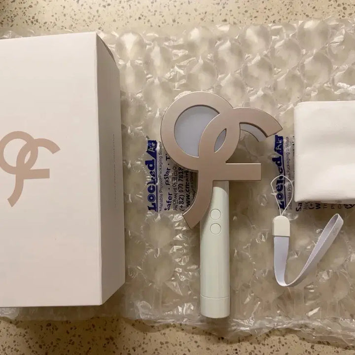 [BUNJANG] fromis_9 Official Light Stick ver. 1 / 프로미스나인 응원봉 ver.1 플로봉