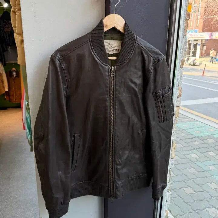 [SOLD OUT] L/ 아비렉스 MA-1 레더 자켓
