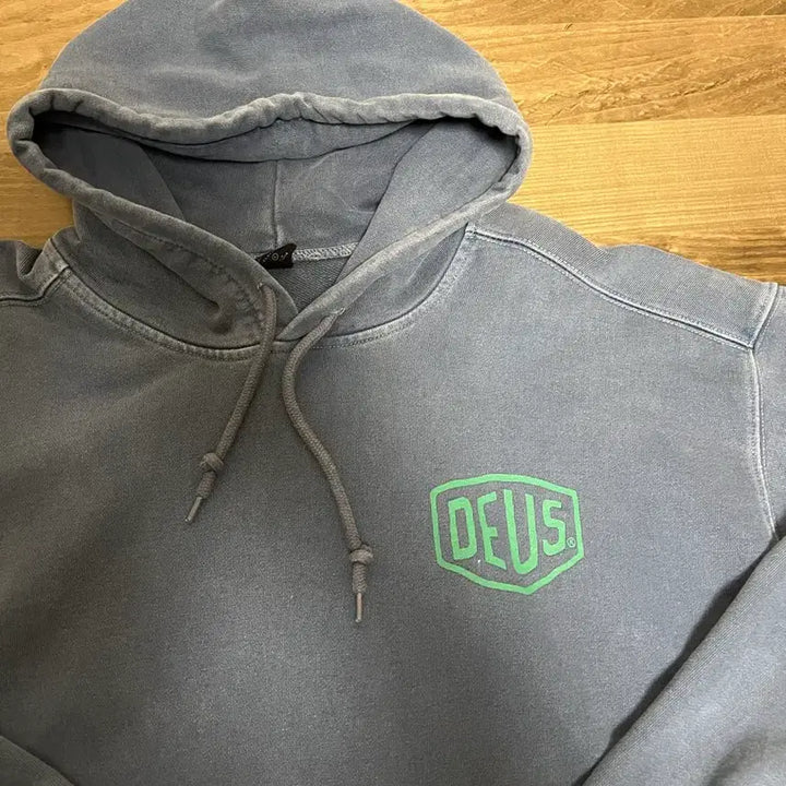[BUNJANG] Deus Ex Machina x Worksout Dyed Blue Hoodie (L) / 데우스 x 웍스아웃 후드티 (L)
