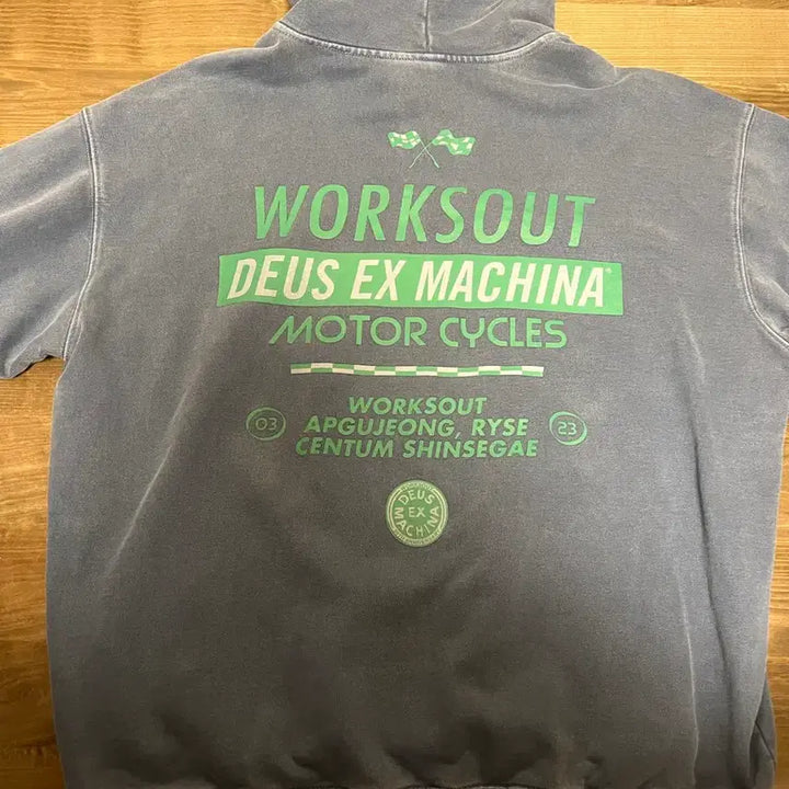 [BUNJANG] Deus Ex Machina x Worksout Dyed Blue Hoodie (L) / 데우스 x 웍스아웃 후드티 (L)
