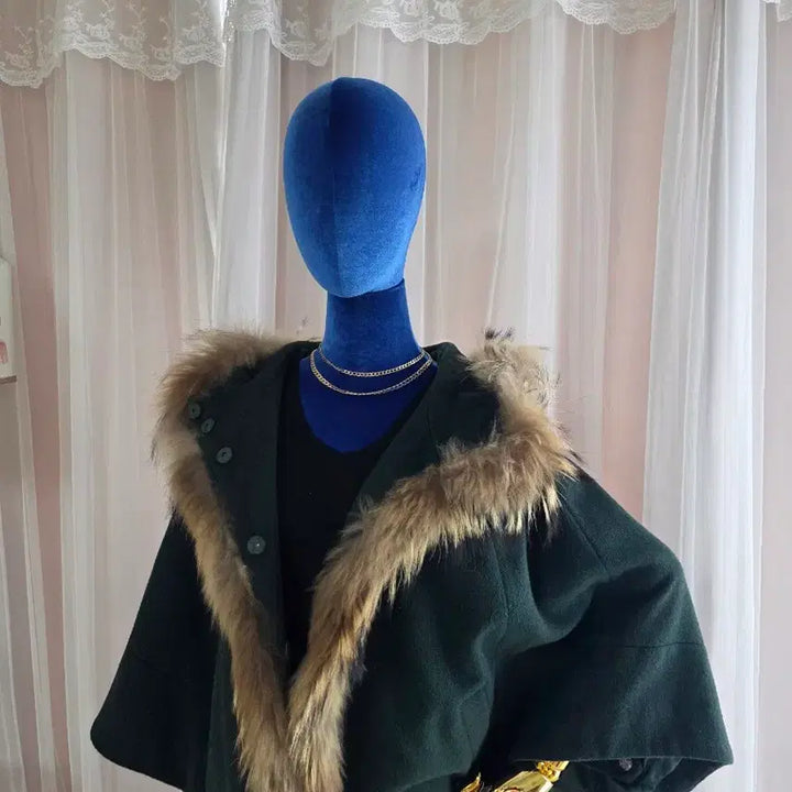 [BUNJANG] Unspecified Mixed Fabric Cape Coat with Raccoon Fur / 모혼방 트리밍 망토 라쿤퍼코트