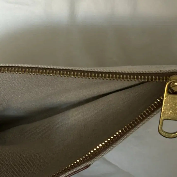 [BUNJANG] APC Pouch / APC 아페쎄 파우치