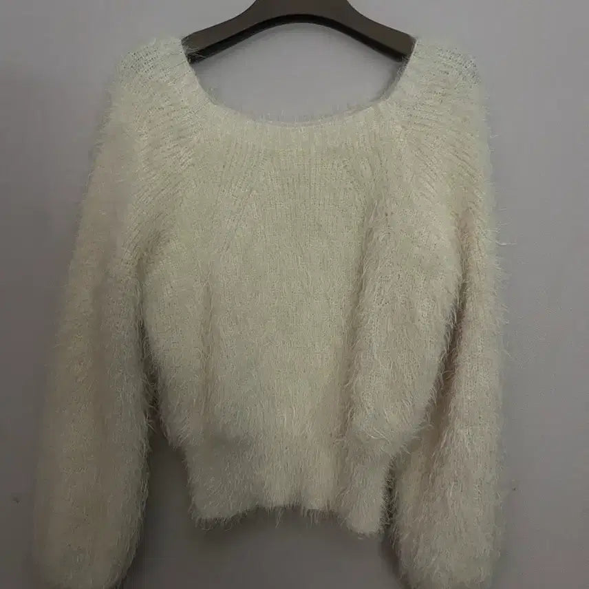 [BUNJANG] EGEN Angora Square Neck Knit Top / 에겐 데이트룩 앙고라 스퀘어넥 니트