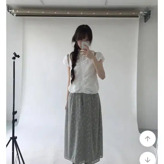 [BUNJANG] Omut Star Chiffon Long Skirt / 에이블리 오무트 별 쉬폰 롱스커트