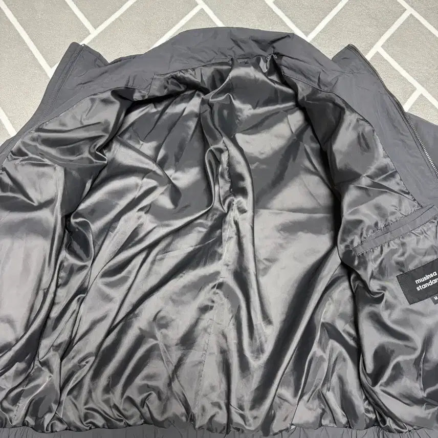 [BUNJANG] Musinsa Standard High Neck Blouson M / 무신사스탠다드 하이넥 블루종 m