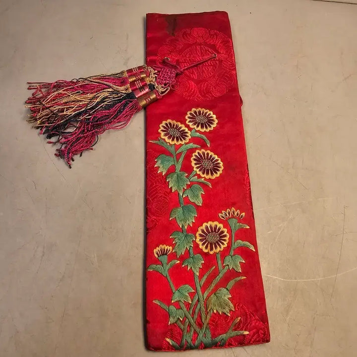 [BUNJANG] Vintage Embroidered Red Silk Spoon Case / 옛날 수저집(미사용)