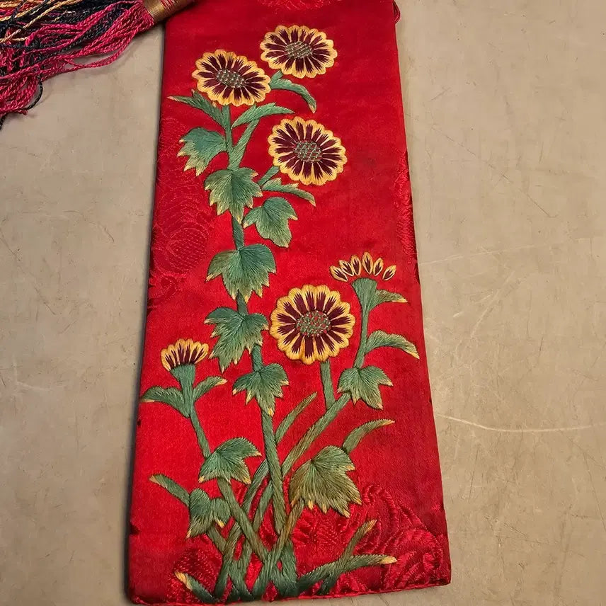 [BUNJANG] Vintage Embroidered Red Silk Spoon Case / 옛날 수저집(미사용)