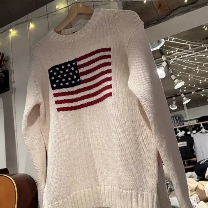 [BUNJANG] Brandy Melville Nico American Flag Sweater / 브랜디멜빌 성조기 니트 니코 아메리칸 스웨터 새상품