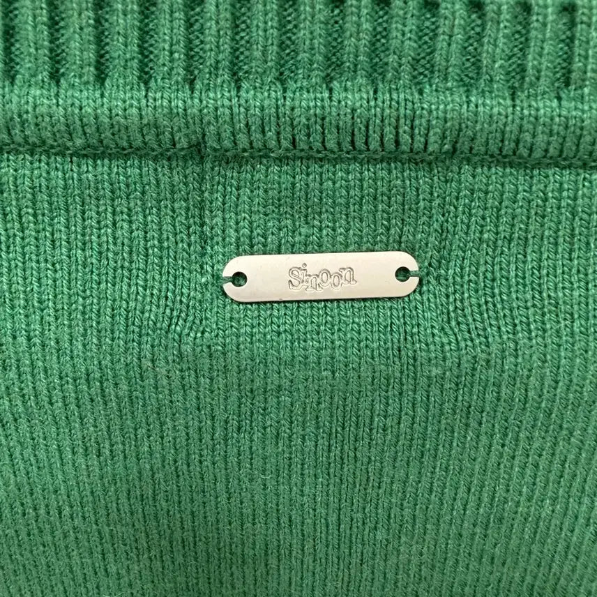 [BUNJANG] SINEINN Track Authentic V-Neck Knit Sweater / 시눈 트랙 어센틱 브이넥 니트 그린