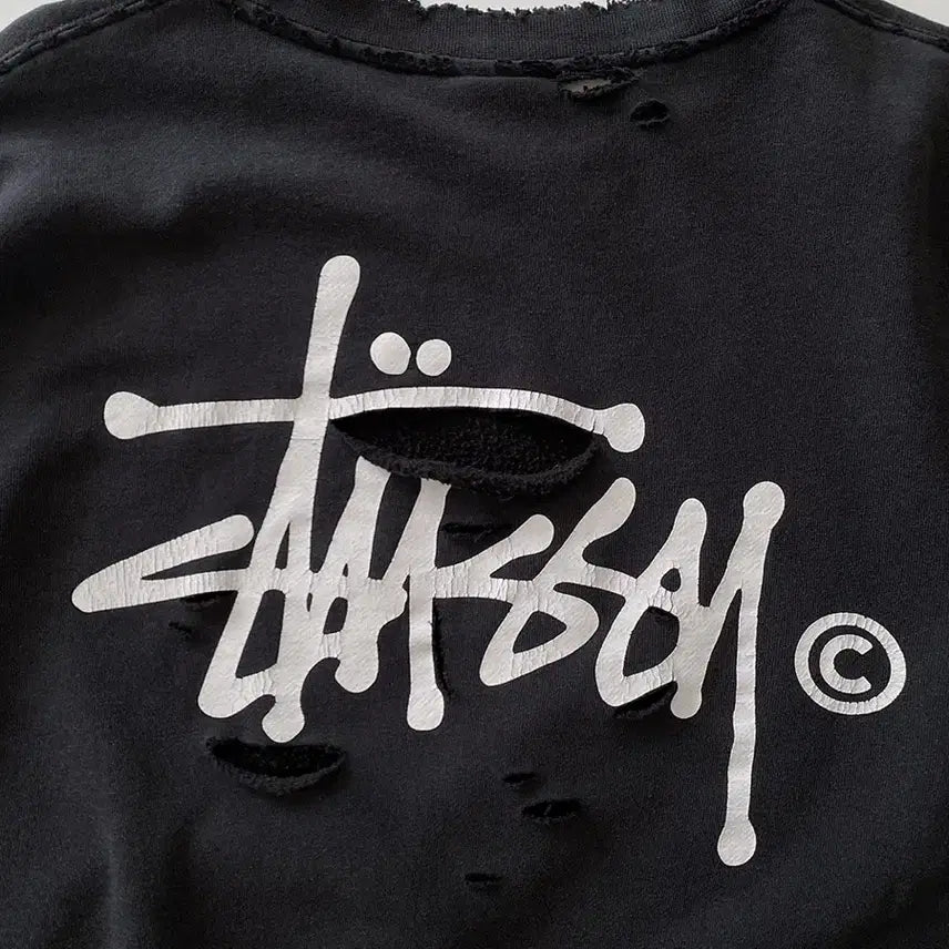 [BUNJANG] Stussy Distressed Black Sweatshirt / 스투시 디스트로이드 블랙 맨투맨