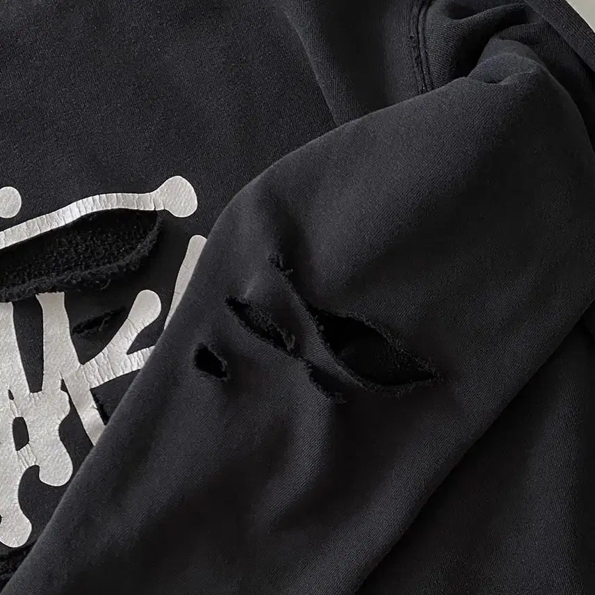 [BUNJANG] Stussy Distressed Black Sweatshirt / 스투시 디스트로이드 블랙 맨투맨