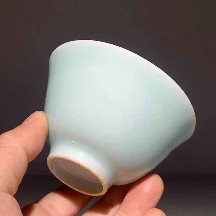 [BUNJANG] Mid-Qing Dynasty Douqing Glazed Yassu Cup / 청나라중기두청유압수배