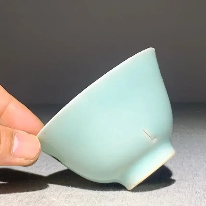 [BUNJANG] Mid-Qing Dynasty Douqing Glazed Yassu Cup / 청나라중기두청유압수배