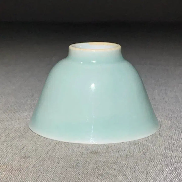 [BUNJANG] Mid-Qing Dynasty Douqing Glazed Yassu Cup / 청나라중기두청유압수배