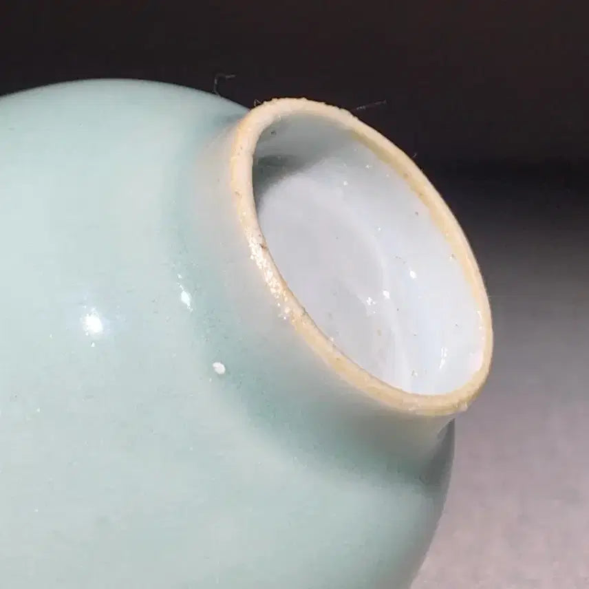 [BUNJANG] Mid-Qing Dynasty Douqing Glazed Yassu Cup / 청나라중기두청유압수배