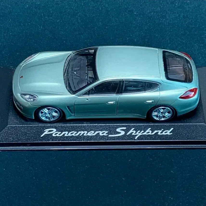 [BUNJANG] Panamera S Hybrid Model Car / 파나메라S 하이브리드 모델카