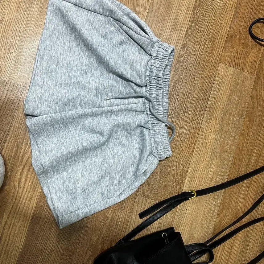 [BUNJANG] Denim Skirt, White Shorts, Mini Backpack - Various Items / 데님 스커트, 화이트 반바지, 미니 백팩 등 저렴하게 처분해요!
