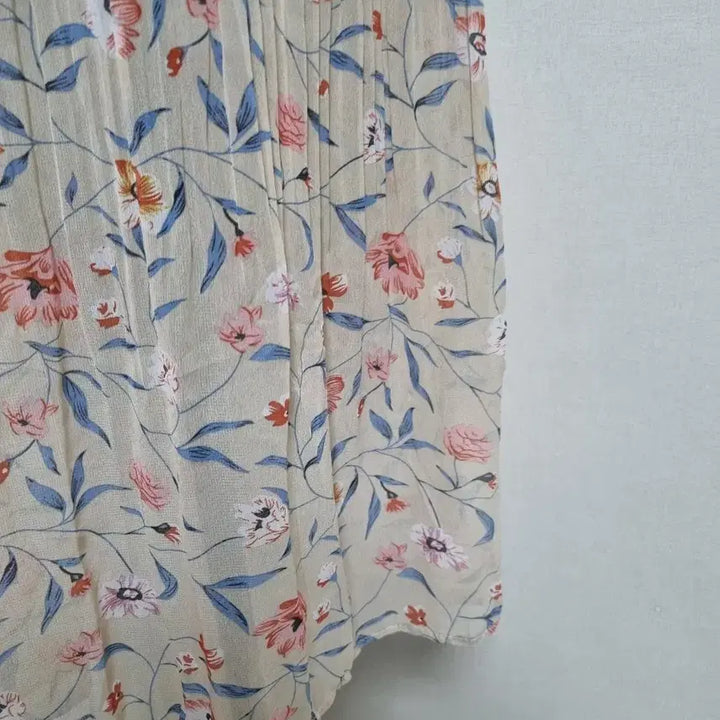 [BUNJANG] Beige Floral Pleated Long Skirt / 베이지잔꽃주름롱스커트