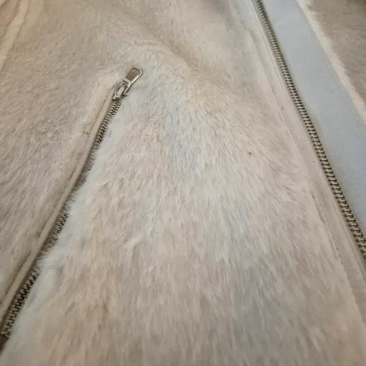 [BUNJANG] ZARA Ivory Faux Fur Mouton Jacket (S) / "자라" 넘이쁜 아이보리 퍼 무스탕 자켓(S)