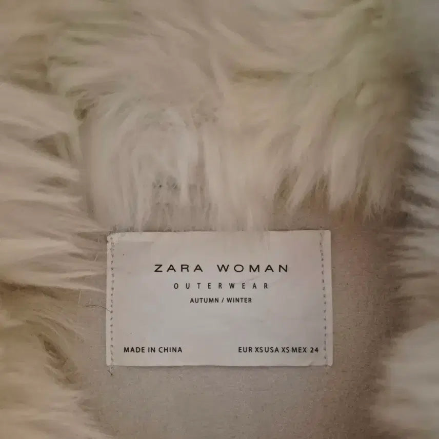 [BUNJANG] ZARA Ivory Faux Fur Mouton Jacket (S) / "자라" 넘이쁜 아이보리 퍼 무스탕 자켓(S)