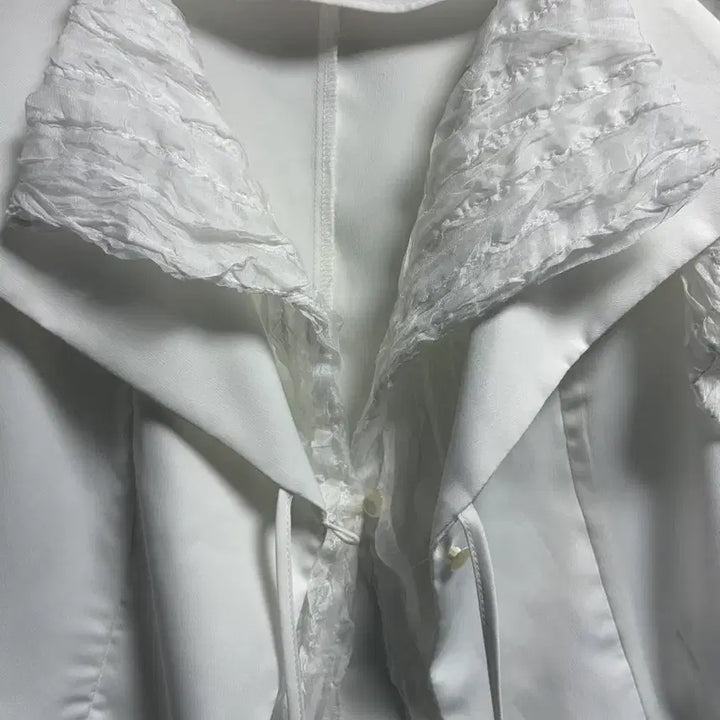 [BUNJANG] SINEINN White Lace Blouse / 시눈 화이트 레이스 블라우스