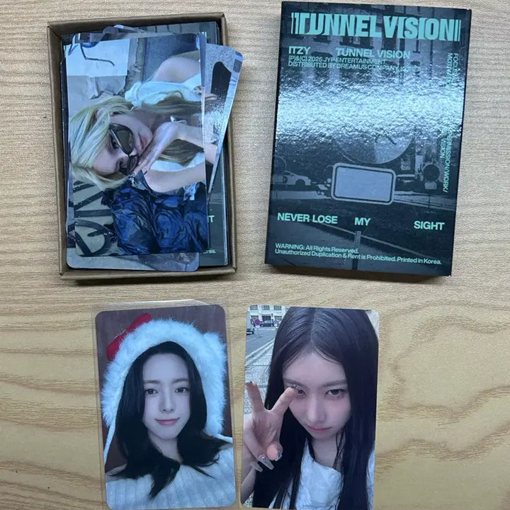 [BUNJANG] ITZY Yuna Tunnel Vision Album + POB / 있지 터널비전 포카앨범 풀구성 + 유나 메이크스타 특전