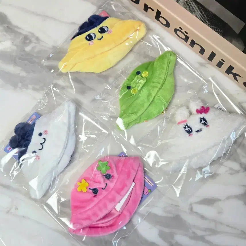 [BUNJANG] Tamagotchi Guchipatchi Bucket Hat Keyring Strap / 다마고치 키링 버킷햇
