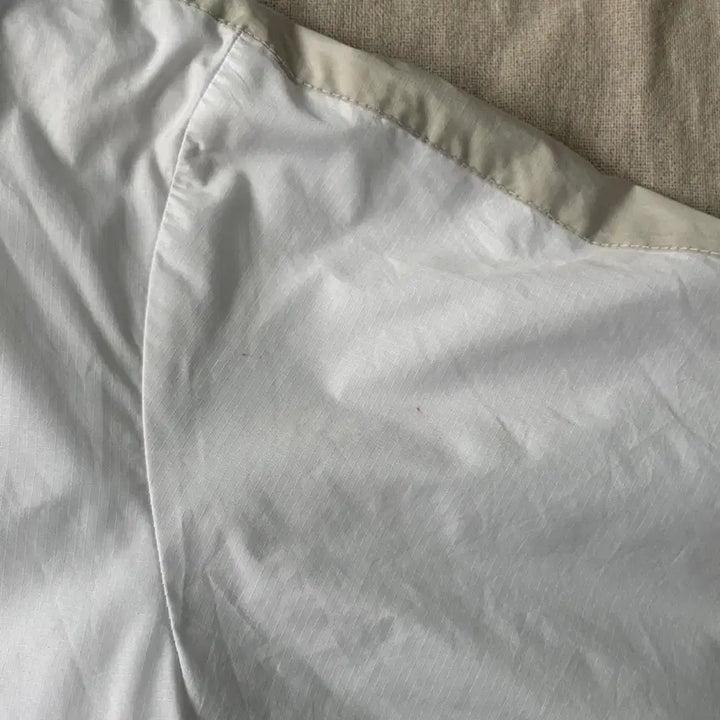 [SOLD OUT] 나이키 우먼 백로고 화이트 크롭 바람막이 XS