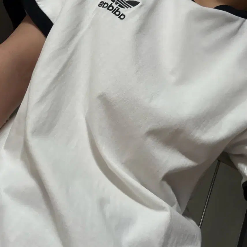 [SOLD OUT] 아디다스 티셔츠