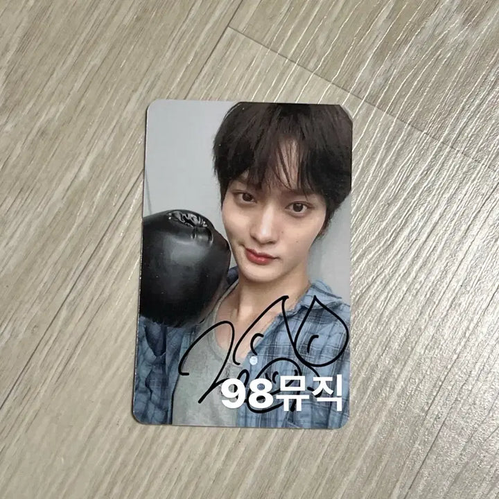 [BUNJANG] Cravity Taeyoung Apple Music Signed Photocard / 크래비티 태영 싸인 포토카드 포카 김태영 애플뮤직