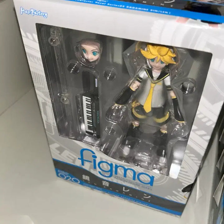 [BUNJANG] Kagamine Len Figma Action Figure / 카가미네 렌 figma