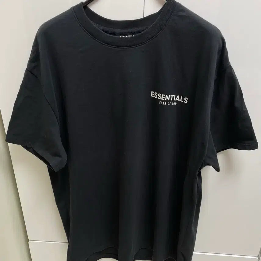 [BUNJANG] Fear Of God Back Print T-shirt Black M / 에센셜 FearOfGod 백프린팅 반팔 블랙 M (오버핏L)
