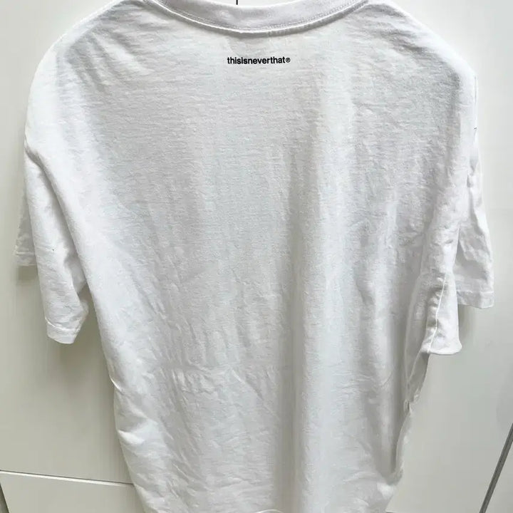 [BUNJANG] thisisneverthat Logo White Short Sleeve T-shirt L / 디스이즈네버댓 로고 화이트 반팔 L