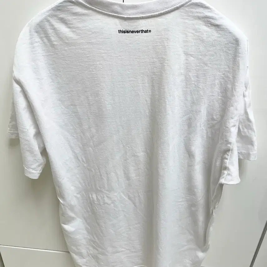 [BUNJANG] thisisneverthat Logo White Short Sleeve T-shirt L / 디스이즈네버댓 로고 화이트 반팔 L