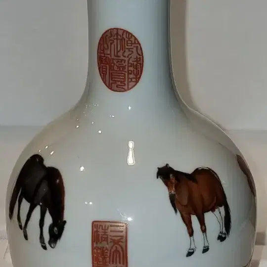 [BUNJANG] Qianlong Period Lang Shining Horse Pattern Gilt Small Vase Chinese Porcelain Antique / 건륭년제 랑세녕 마문 묘금 소화병 높26 지13 중국도자기 고도자 골통품