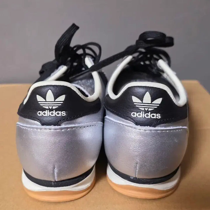 [BUNJANG] Adidas SL72 Silver Sneakers (235) / 아디다스 SL72 실버 JH6363 (235)