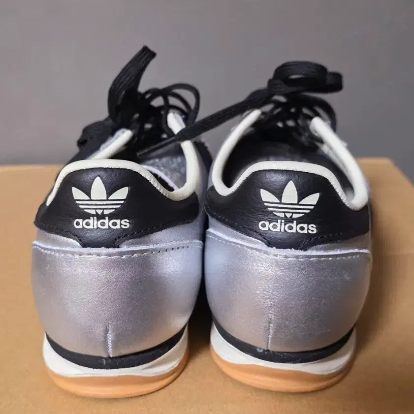[BUNJANG] Adidas SL72 Silver Sneakers (235) / 아디다스 SL72 실버 JH6363 (235)