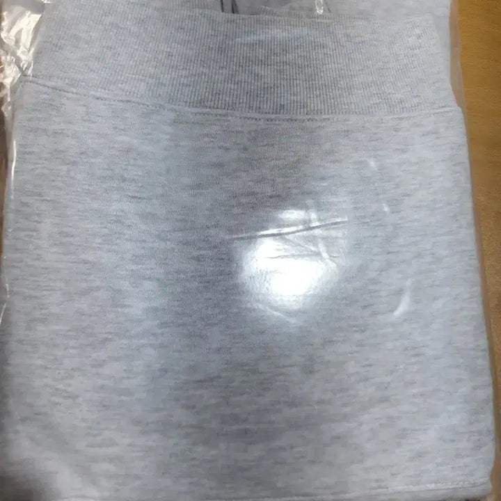 [BUNJANG] Minoi Hooded T-shirt (Sealed) / 미노이 후두티 미개봉