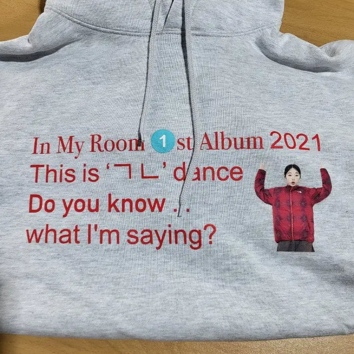 [BUNJANG] Min(G)ney Hooded T-shirt / 미노이 후두티 미개봉