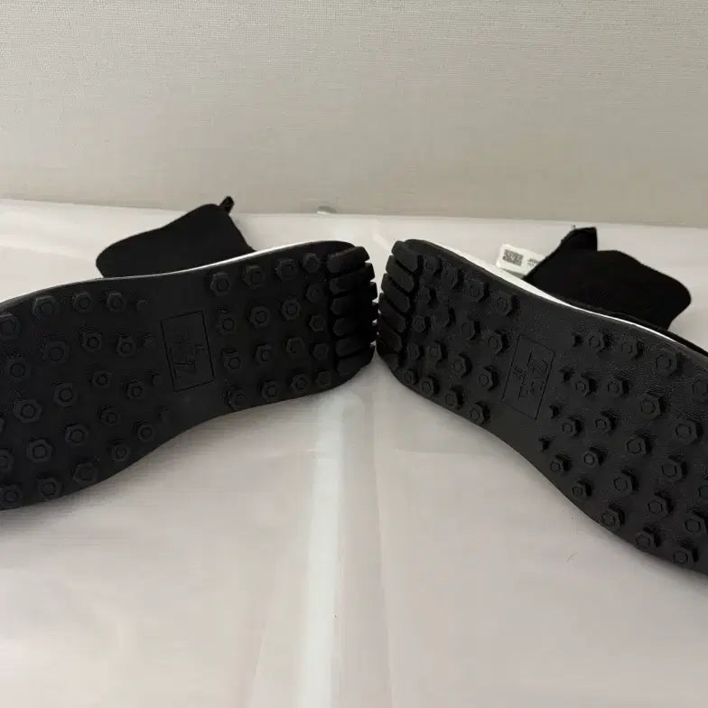 [BUNJANG] ZARA Black Knit Sneakers 240 / (미착용)자라 블랙 니트 스니커즈 240
