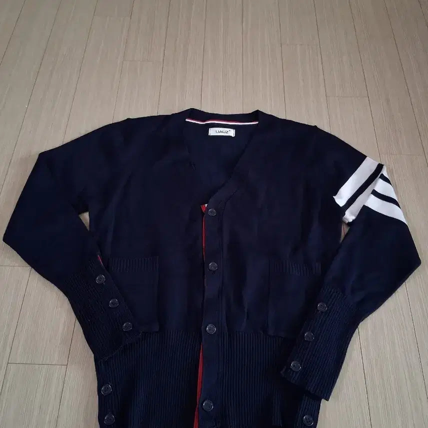 [BUNJANG] LIAUZ Navy Three-Stripe Women&