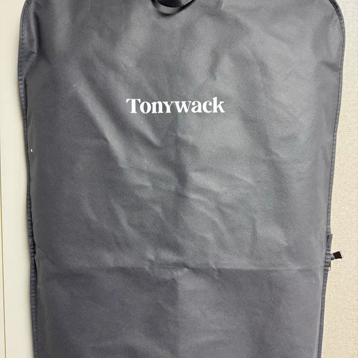 [BUNJANG] Toniqweq Recycled Crop Padded Bomber Jacket / 토니웩 리사이클 크롭 패디드 봄버