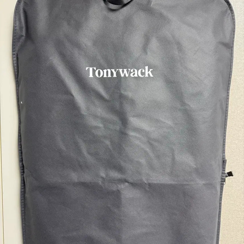 [BUNJANG] Toniqweq Recycled Crop Padded Bomber Jacket / 토니웩 리사이클 크롭 패디드 봄버