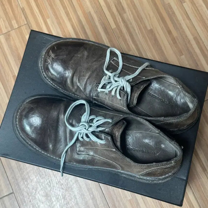 [BUNJANG] Lost Garden Hound Grey Size 43 / 로스트가든 하운드 그레이 43