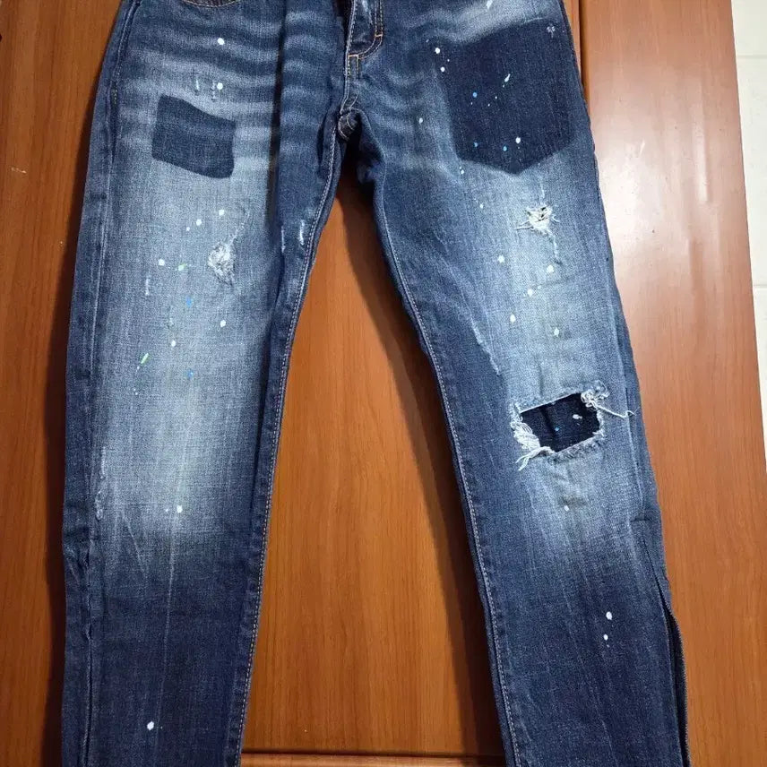 [SOLD OUT] 디스퀘어드2 패치 데님 청바지