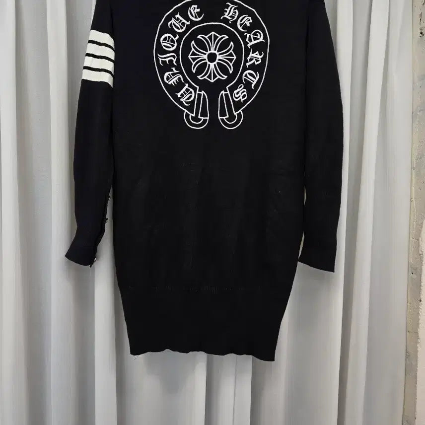 [SOLD OUT] 크롬하츠 블랙 백로고 니트 가디건